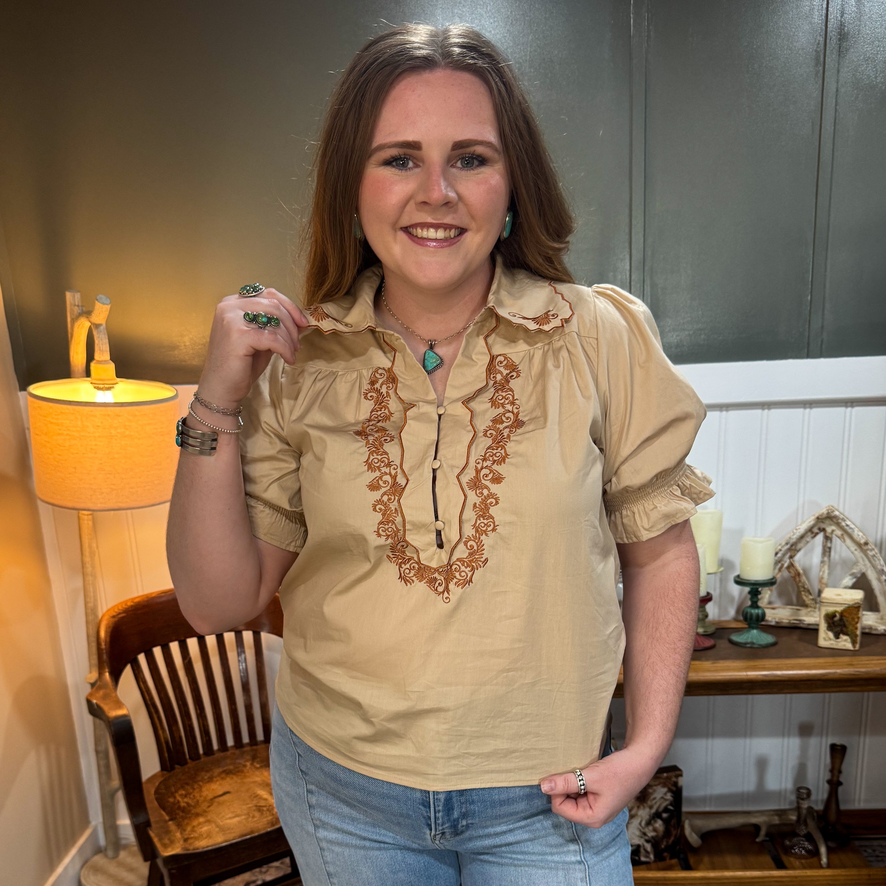 Embroidered Scallop Collar Blouse