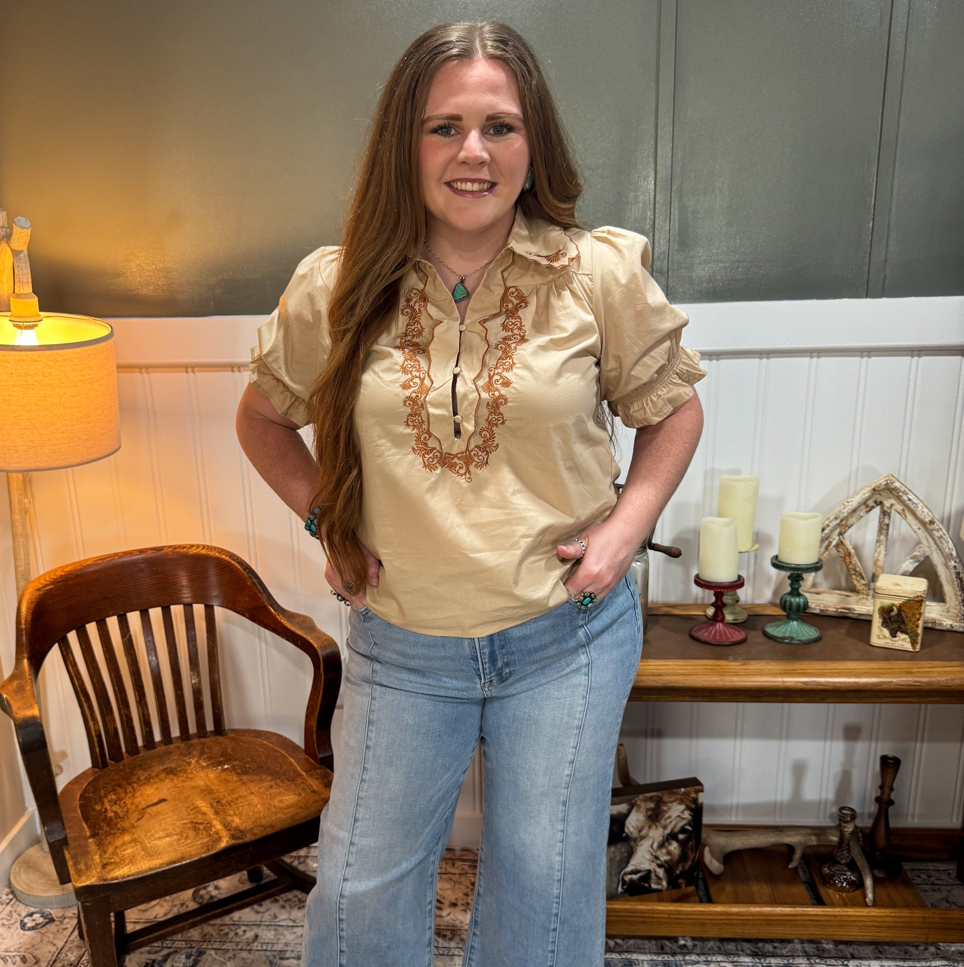 Embroidered Scallop Collar Blouse