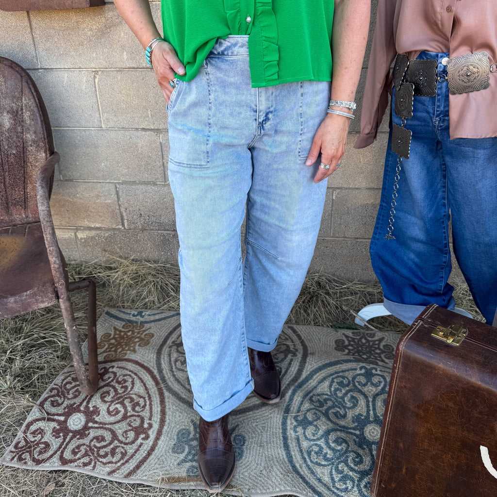 Patch Pocket Barrel Jean
