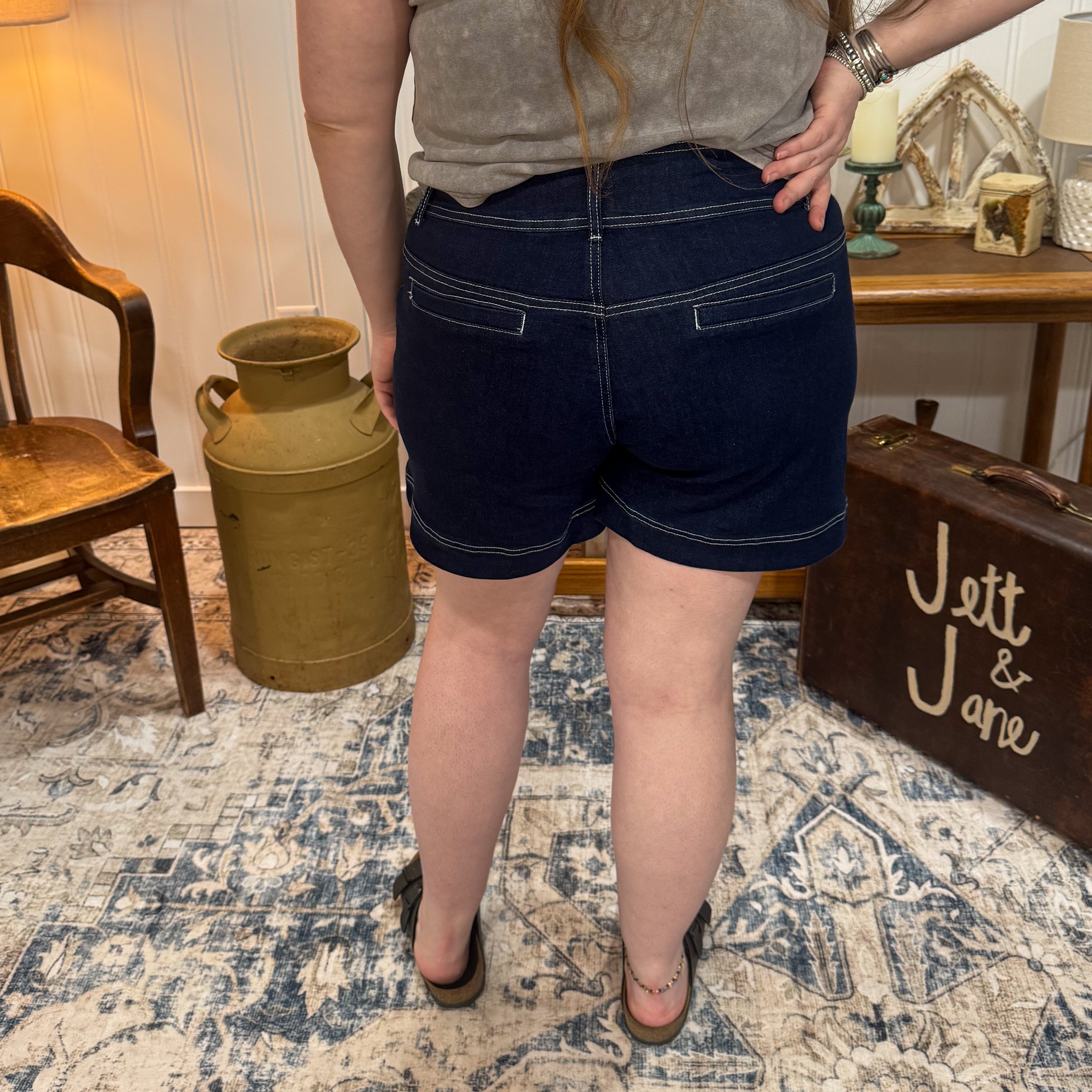 Loretta Shorts