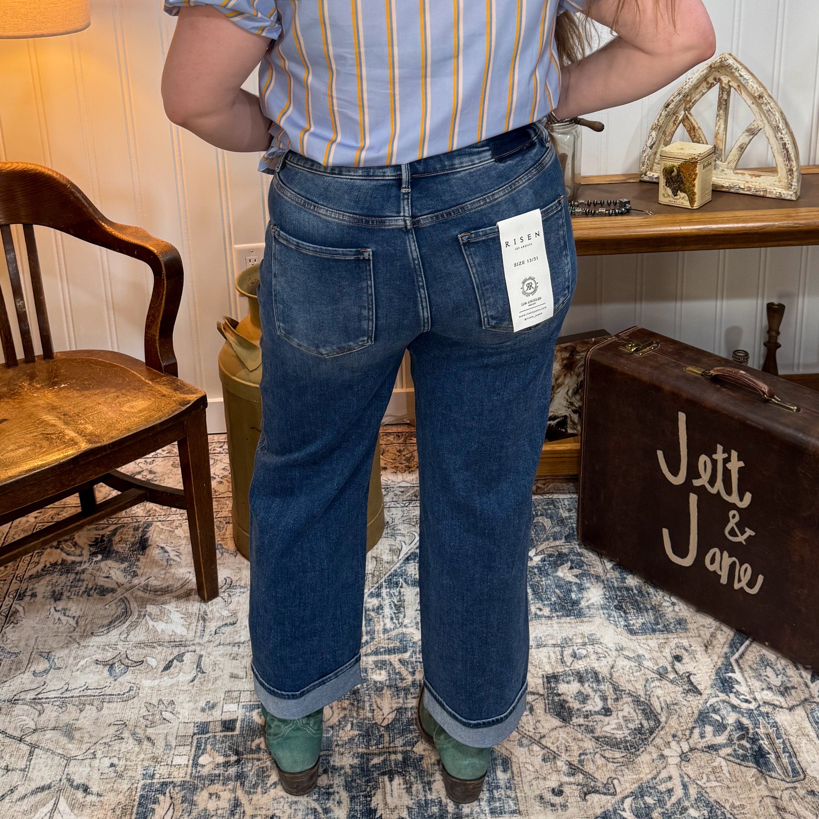Mid Rise Ankle Boyfriend Jean